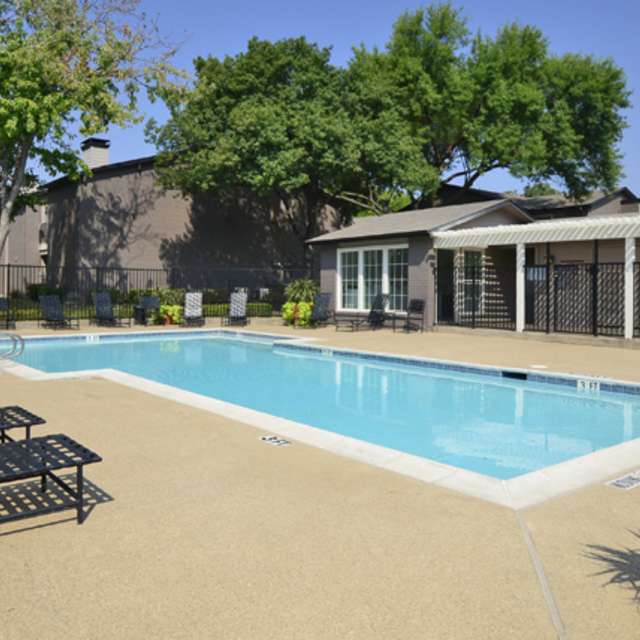 Plano Apartments Custer Park Gallery